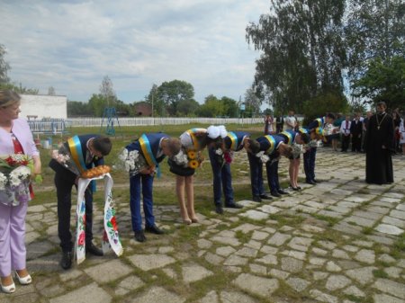 У Великоозерянському НВК  пролунав останній дзвоник  2016/2017 н.р